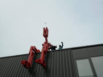 Two Figures sculpture by Jakub Flejšar — view 3