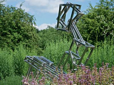 Garden Complex Botanicus sculpture by Jakub Flejšar — view 3