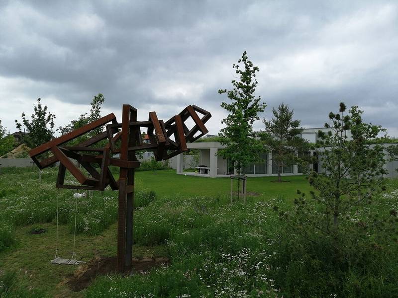 The Bird sculpture by Jakub Flejšar — view 1